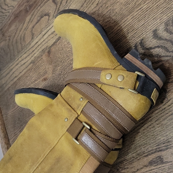Gorgeous Sorel riding boots - Picture 9 of 15